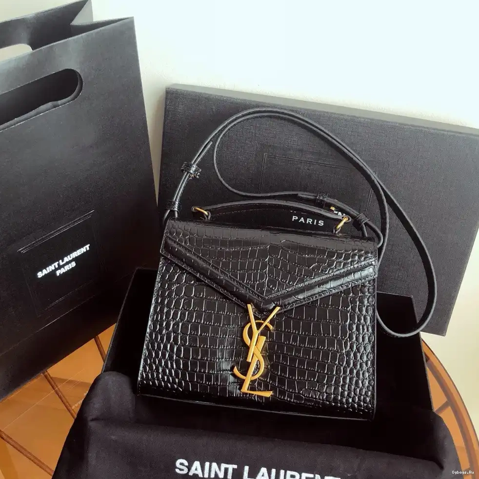 HANDLE TOP BAG YSL CASSANDRA MINI 0527